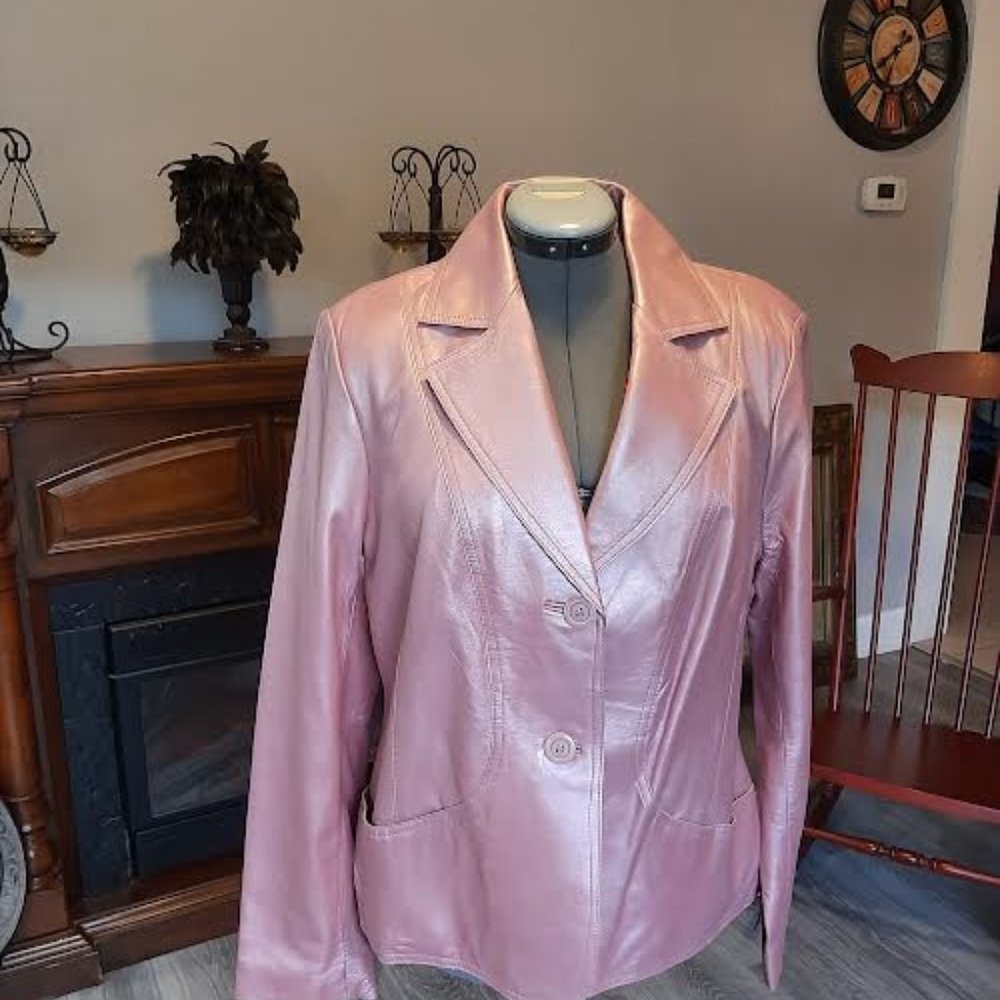 Lane Bryant used pink excellent condition lined leather jacket ladies size 14/16